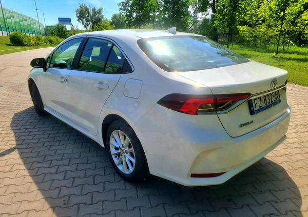 Toyota Corolla cena 69900 przebieg: 77300, rok produkcji 2020 z Warszawa małe 67